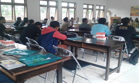 KEGIATAN PELATIHAN DAN KETERAMPILAN DI BLK